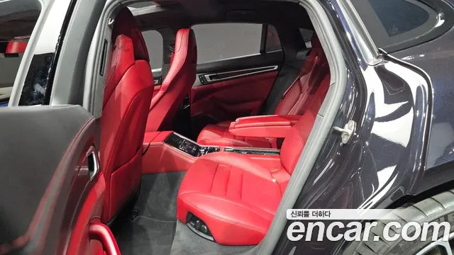 Porsche Panamera 971 — Фото автомобиля 16