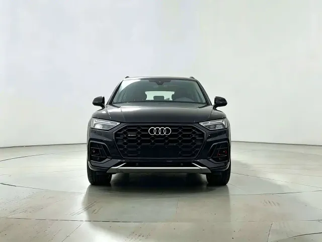 Audi Q5L — Фото автомобиля 2
