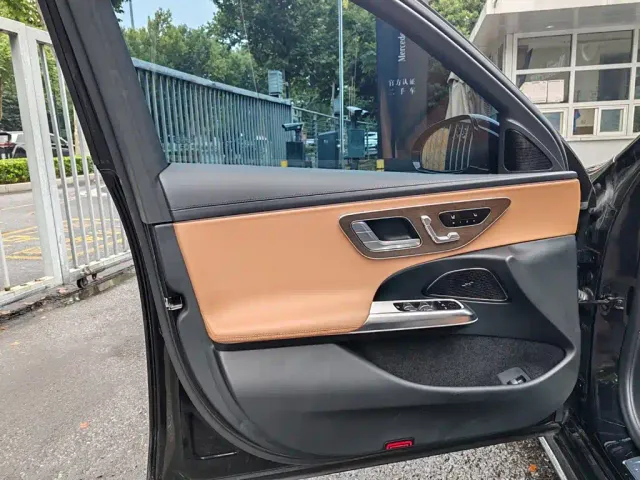 Mercedes-Benz E-Class — Фото автомобиля 13