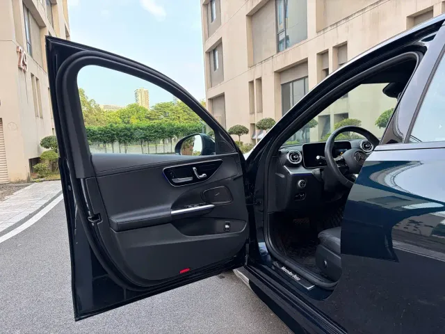 Mercedes-Benz C-Class — Фото автомобиля 5