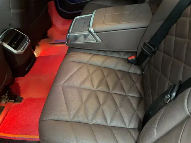 BMW 7 Series — Фото автомобиля 7