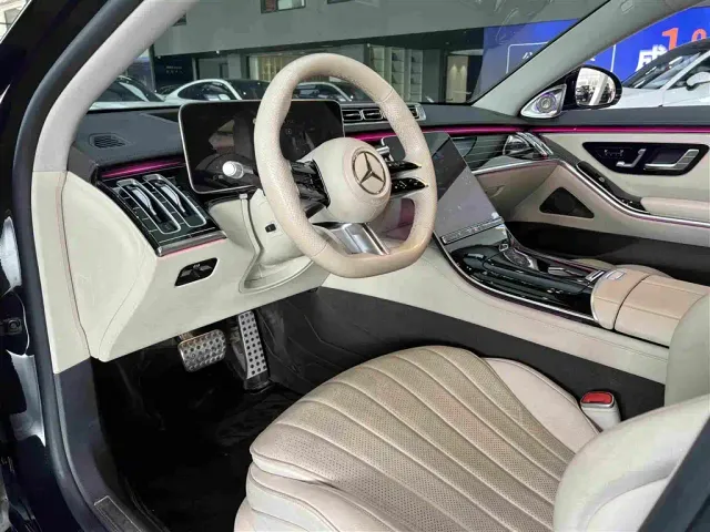 Mercedes-Benz S-Class — Фото автомобиля 2