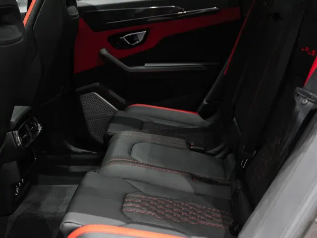 Lamborghini Urus — Фото автомобиля 22