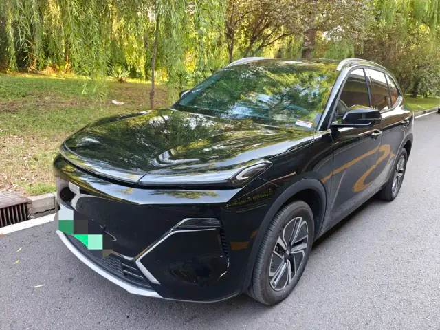 Фотография автомобиля — Geely Galaxy Starship 7 EM-i