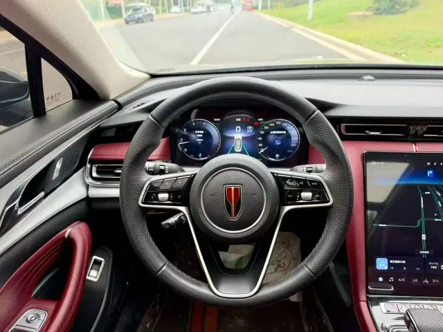 Hongqi H5 — Фото автомобиля 7