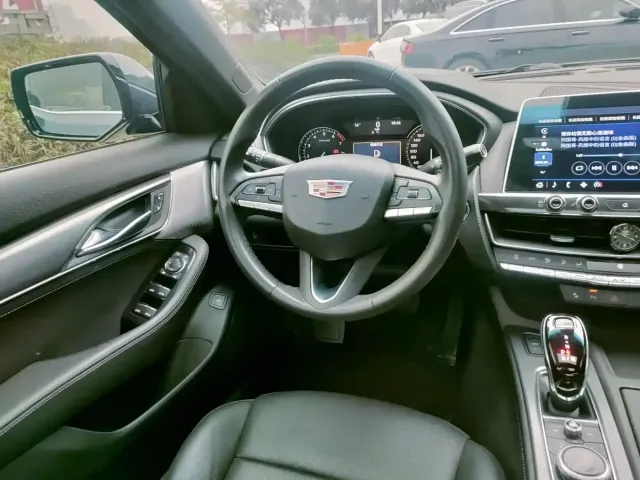 Cadillac CT5 — Фото автомобиля 24