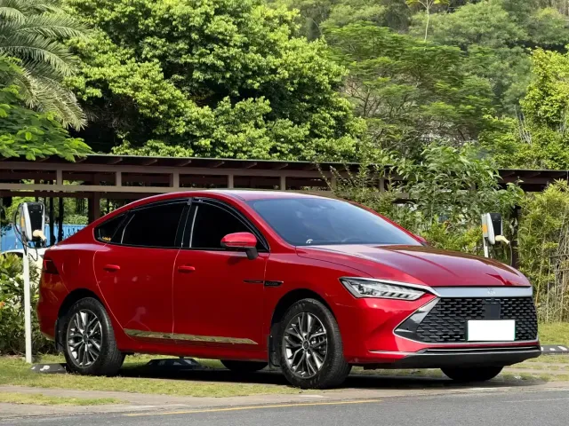 BYD Qin PLUS 2021 DM-i 120KM Flagship — Фото автомобиля 3