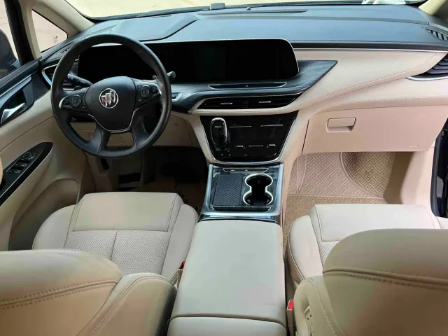 Buick GL8 — Фото автомобиля 3