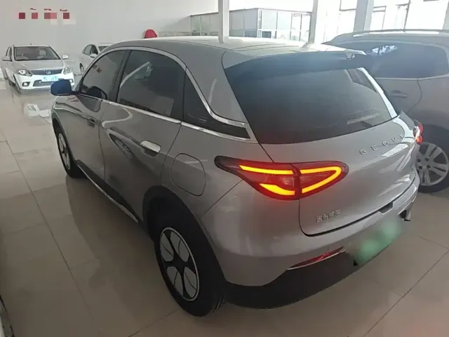 Geely Starry Wish — Фото автомобиля 4