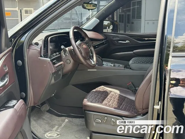 Cadillac Escalade Escalade 5 поколение — Фото автомобиля 10