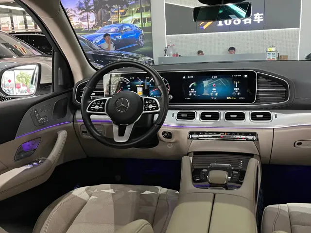 Mercedes-Benz GLE-Class — Фото автомобиля 16