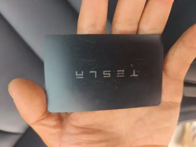 Tesla Model Y — Фото автомобиля 8