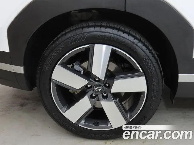Hyundai Santa Fe MX5 — Фото автомобиля 20