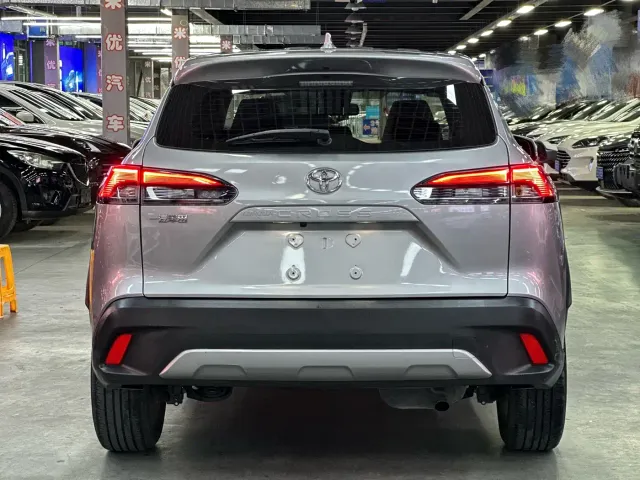 Toyota Corolla Cross — Фото автомобиля 4