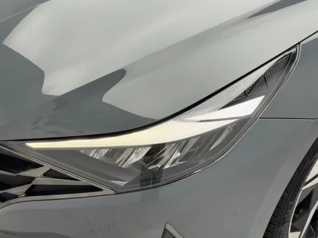 Hyundai Elantra — Фото автомобиля 9