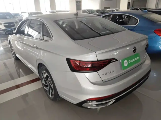 Volkswagen Sagitar — Фото автомобиля 4