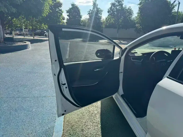 Toyota Corolla — Фото автомобиля 14