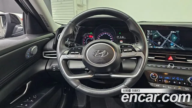 Hyundai AVANTE Avante (CN7) — Фото автомобиля 13