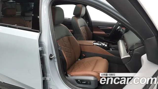 BMW 5-Series 5 серия (G60) 530i xDrive M Sport — Фото автомобиля 26