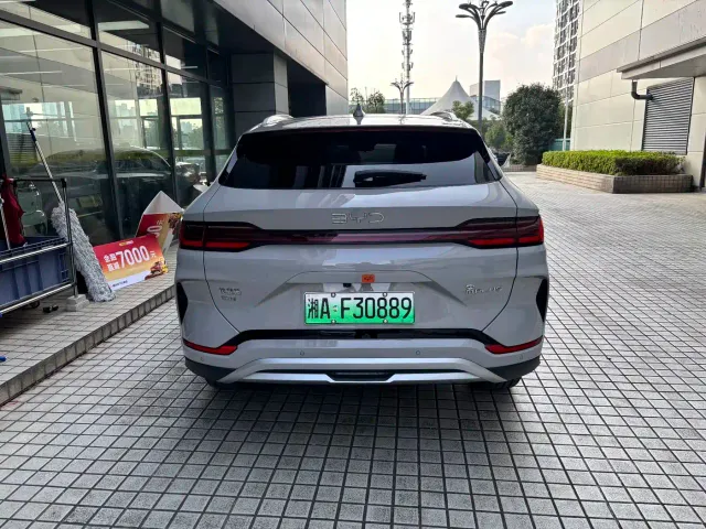 BYD Song PLUS — Фото автомобиля 3