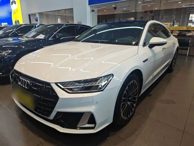 Фотография автомобиля — Audi A7L