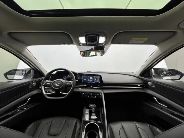 Hyundai Elantra — Фото автомобиля 11