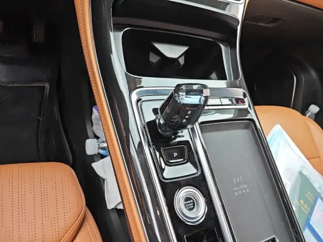 Geely Boyue L — Фото автомобиля 18