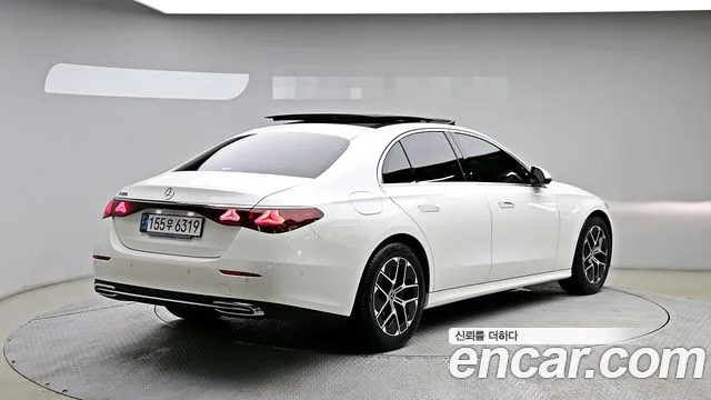 Mercedes-Benz E-Class W214 — Фото автомобиля 2