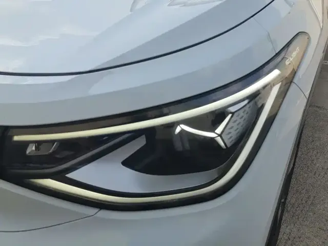 Volkswagen ID.6 X 2023 Upgraded Pure Long Range Edition — Фото автомобиля 5