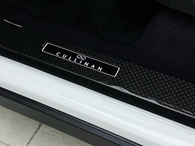 Rolls-Royce Cullinan — Фото автомобиля 22