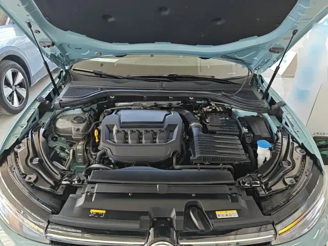 Volkswagen Passat — Фото автомобиля 15