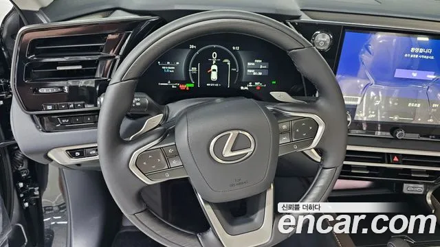 Lexus RX — Фото автомобиля 12