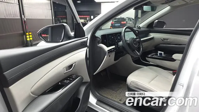 Hyundai Tucson Новый Tucson (NX4) Бензин 1.6 турбо 2WD — Фото автомобиля 10