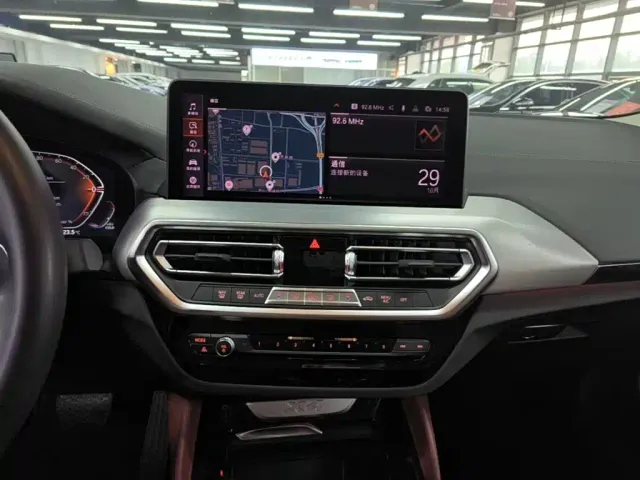 BMW X4 — Фото автомобиля 12