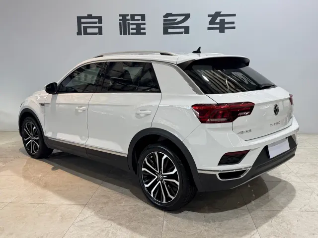 Volkswagen T-Roc — Фото автомобиля 6