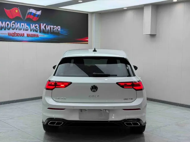 Volkswagen Golf — Фото автомобиля 5
