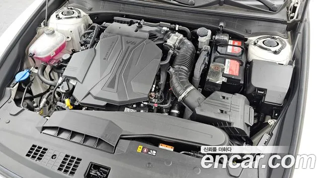 Hyundai Grandeur GN7 — Фото автомобиля 9