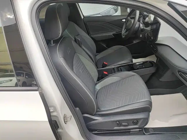 Volkswagen ID.3 — Фото автомобиля 24