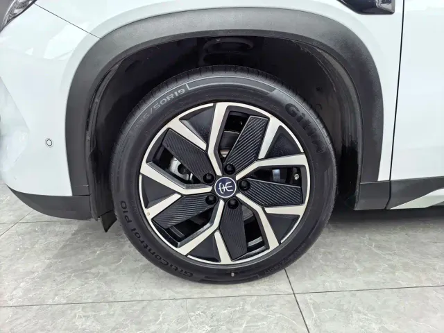 BYD Song L DM-i — Фото автомобиля 8
