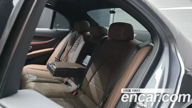 Mercedes-Benz E-Class W213 — Фото автомобиля 16