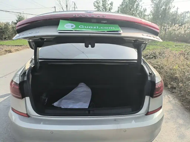 Volkswagen Passat — Фото автомобиля 18