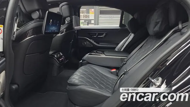 Mercedes-Benz S-Class — Фото автомобиля 26