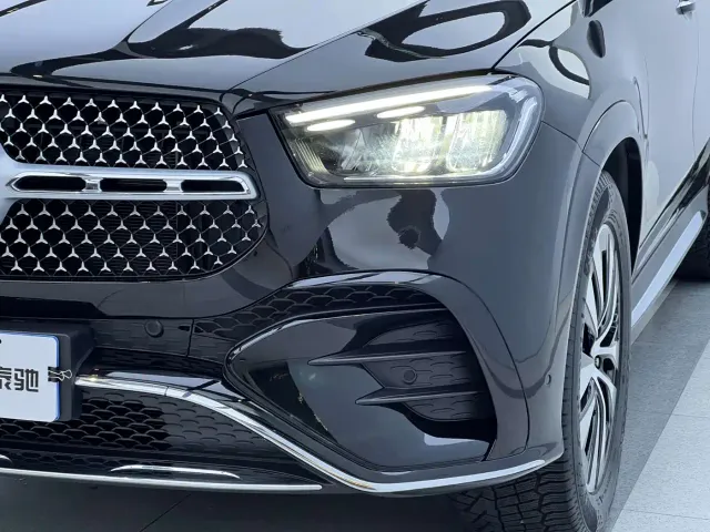 Mercedes-Benz GLE-Class — Фото автомобиля 2