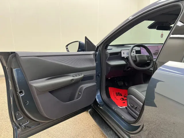 Nissan NX8 — Фото автомобиля 12