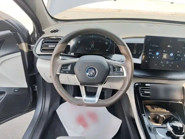 BYD Qin PLUS — Фото автомобиля 10