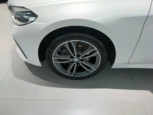 BMW 1 Series — Фото автомобиля 24