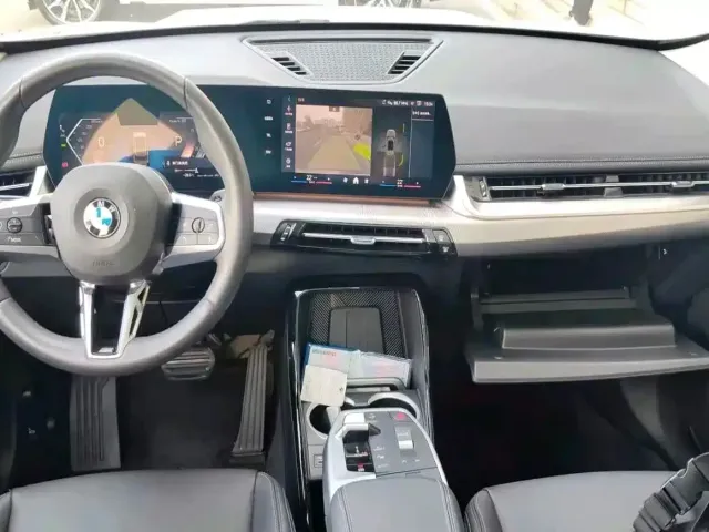 BMW BMW X1 2024 sDrive25Li M Sport Package — Фото автомобиля 8