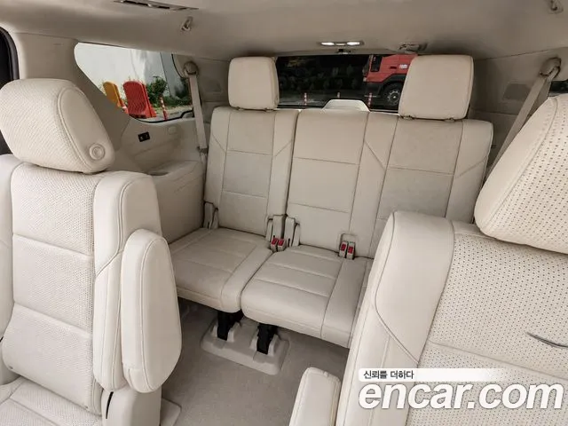 Cadillac Escalade Escalade 5 поколение — Фото автомобиля 12