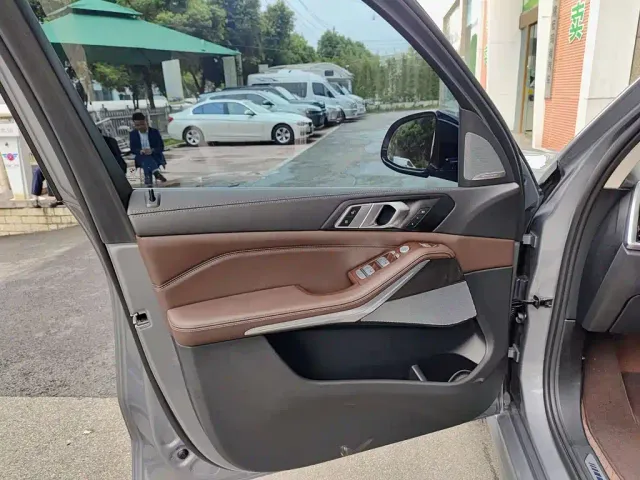 BMW X5 — Фото автомобиля 6