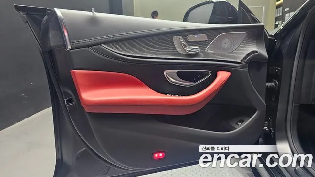Mercedes-Benz AMG GT 4 двери 43 4MATIC+ Dynamic — Фото автомобиля 4